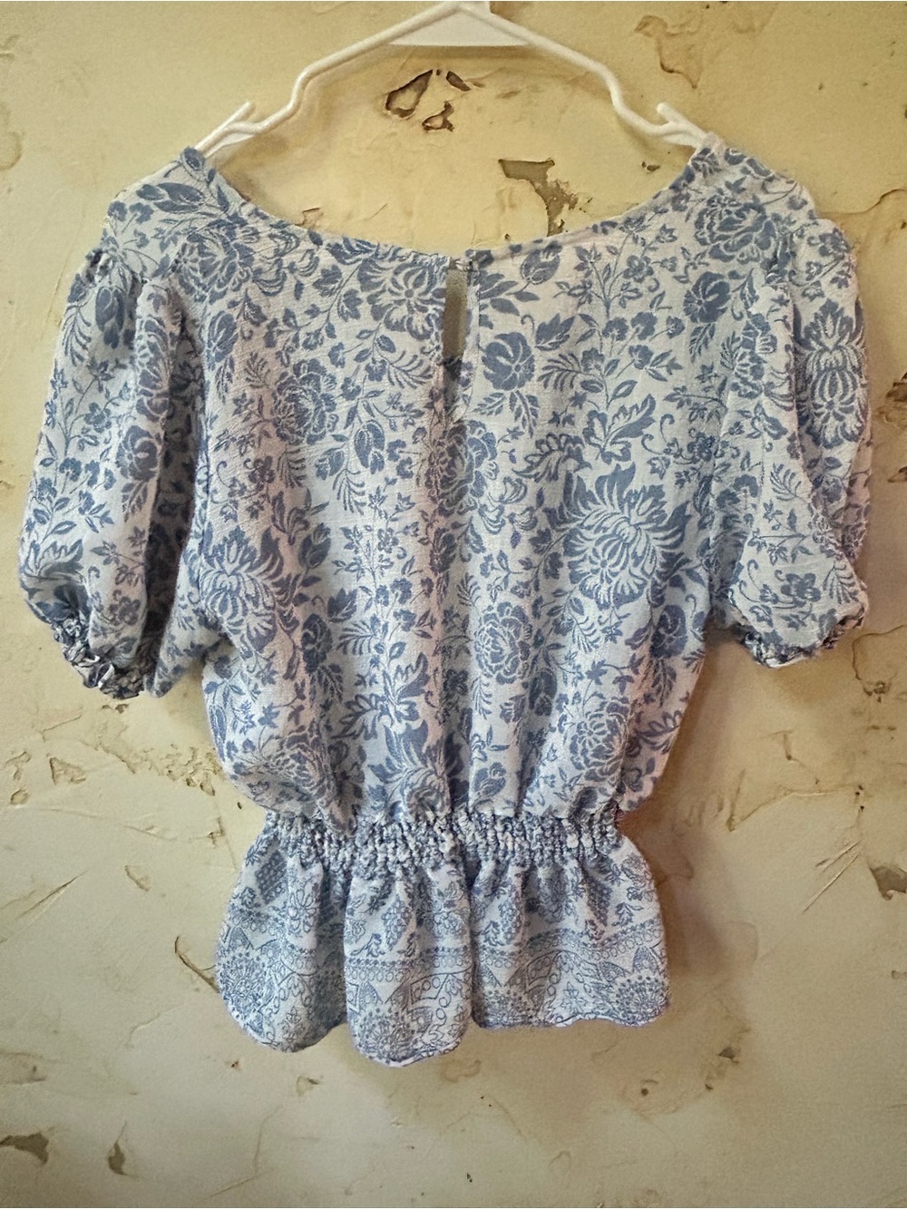 E&M Blue Floral Boho Peplum Blouse Puff Sleeve - Picture 3 of 7